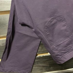 New, without tag. ColdWater Creek Purple stretch jeans. Size 20(plus).